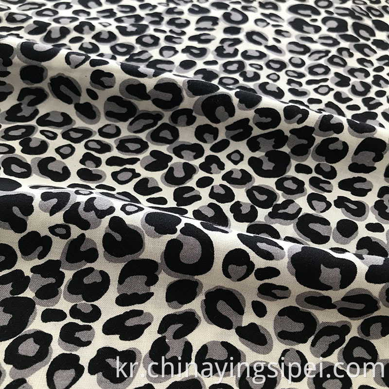 좋은 가격 커스텀 4 웨이 스트레치 폴리 패브릭 인쇄 플로럴 패브릭 시폰 직물 드레스